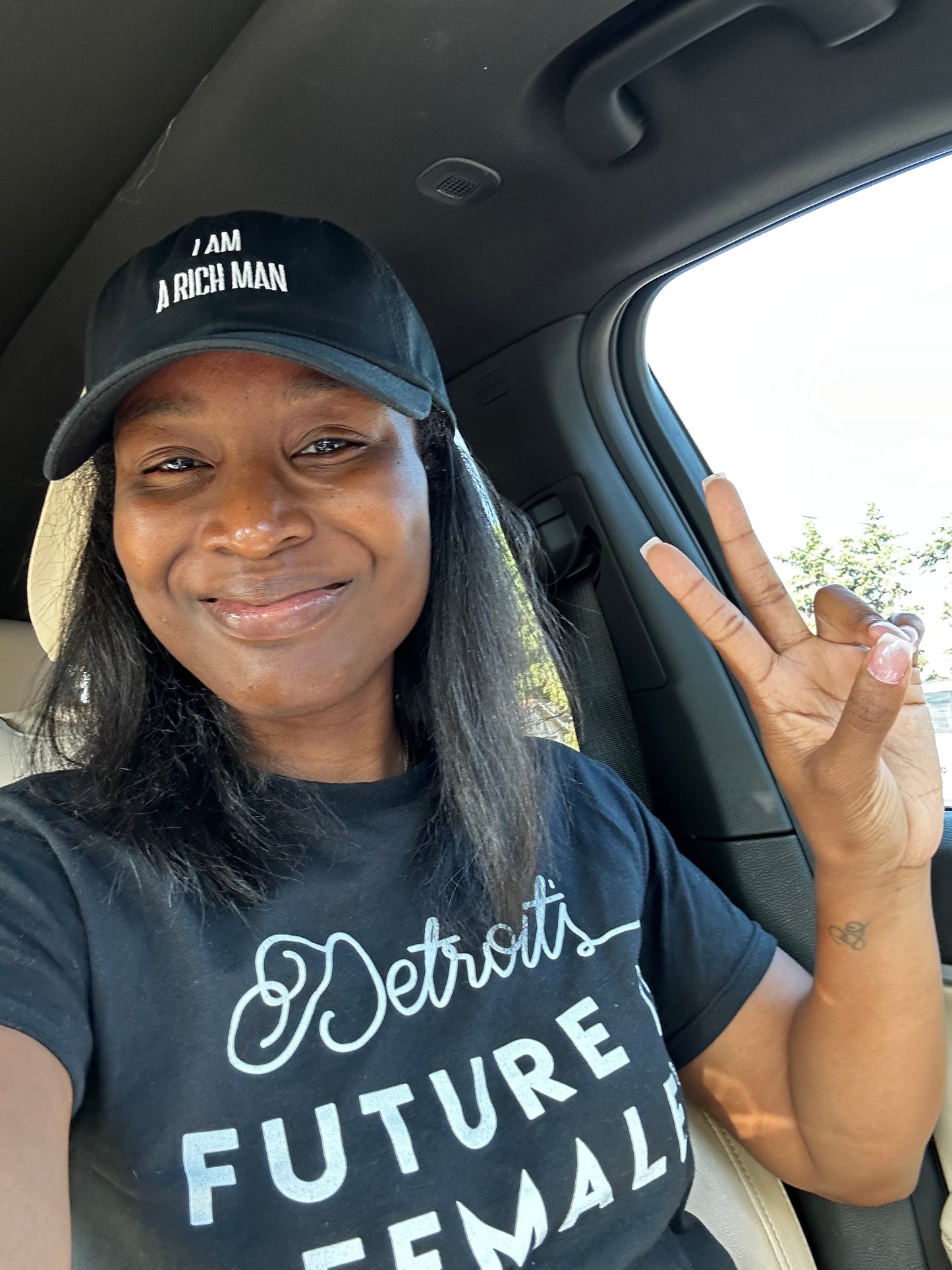 I am a rich man - Embroidered Organic Cap